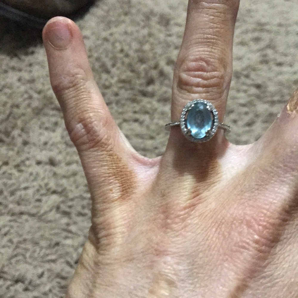 10k white gold diamond ring